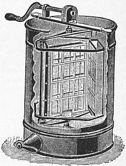 Period engraving of an early rapid-style honey extractor design from the 1911 Encyclopaedia Britannica