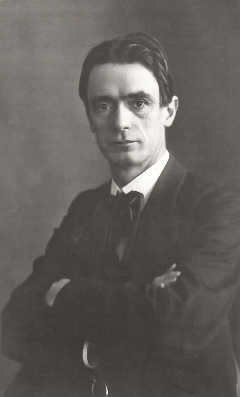 Circa-1905 portrait photo of Rudolf Steiner, founder of biodynamic beekeeping philosophy